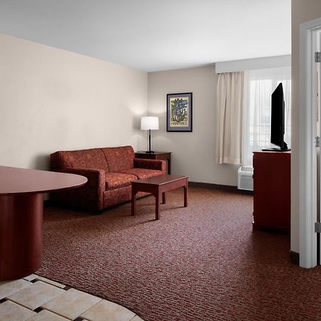 Larkspur Landing Extended Stay Suites Белвю Екстериор снимка