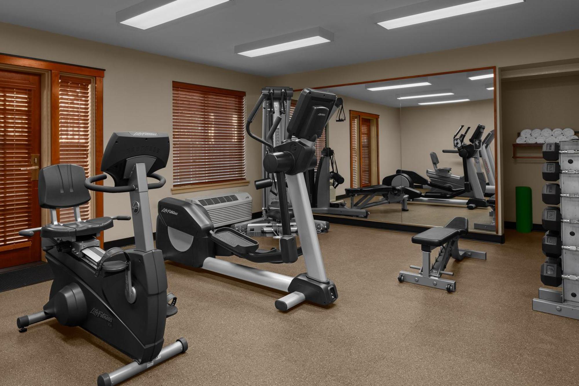 Larkspur Landing Extended Stay Suites Белвю Екстериор снимка